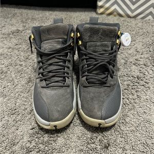 Jordan 12 Dark Grey size 9.5